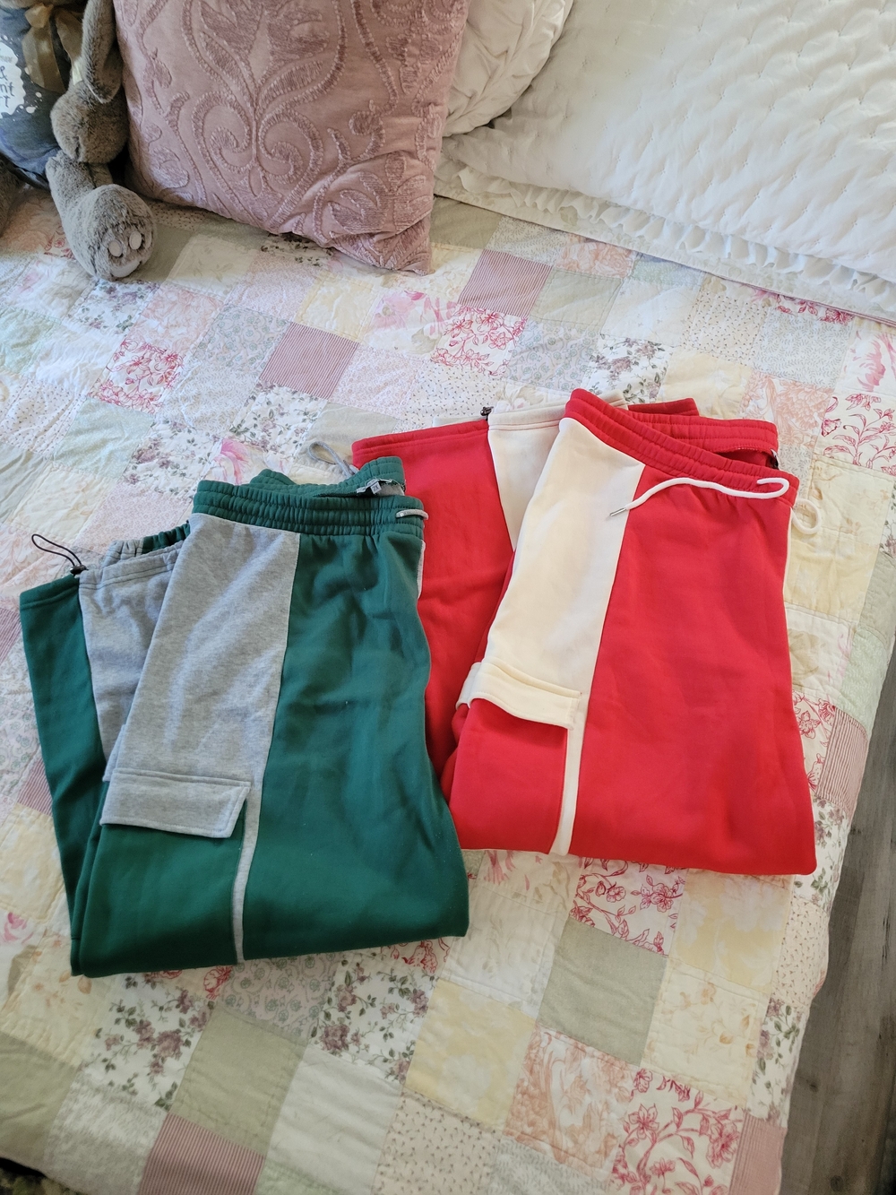 Wide Leg Colorblock Sweatpants - Green and Red